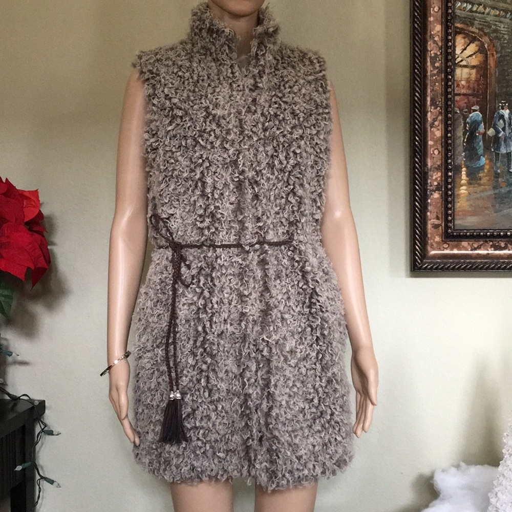Forever 21 Women’s Outerwear/Vest- Small